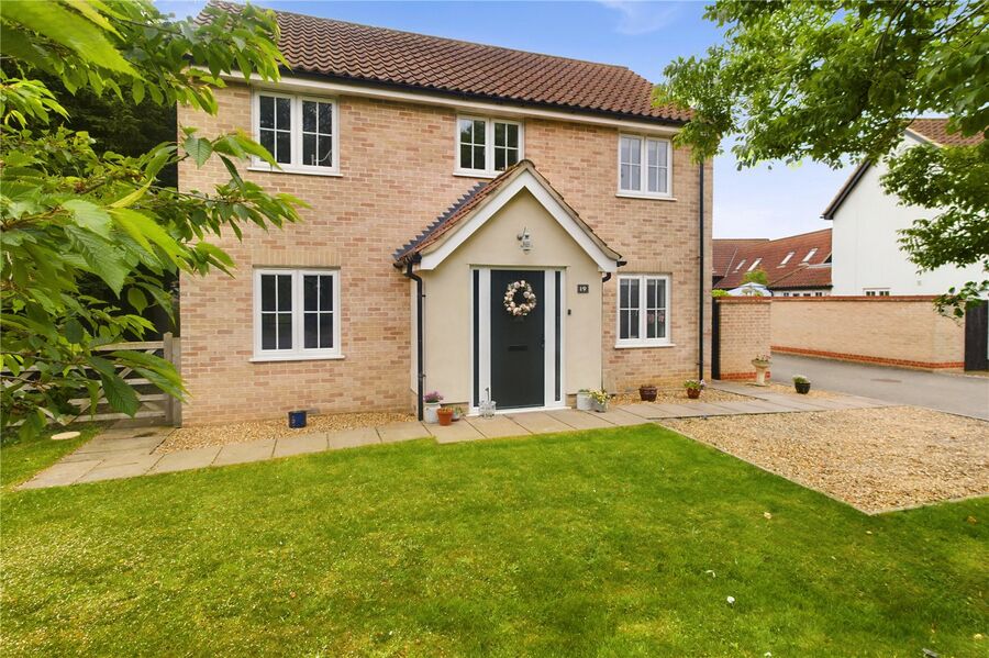 4 bedroom detached house for sale