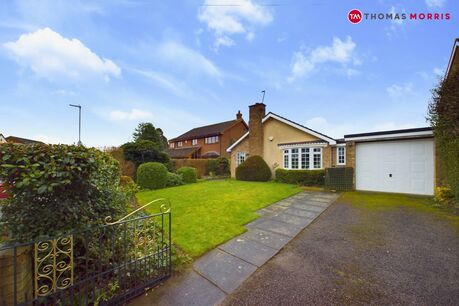 2 bedroom detached bungalow for sale