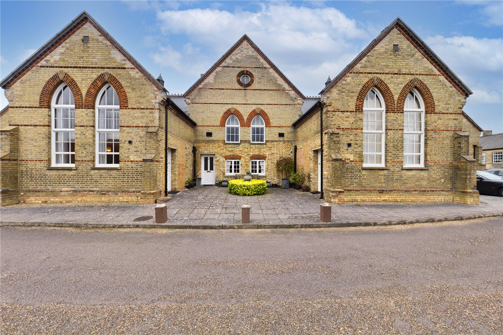 1 bedroom end terraced house to rent, Available unfurnished from 11/01/2025 Claremont Court, Rose Lane, SG18, main image