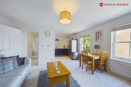 1 bedroom  flat for sale