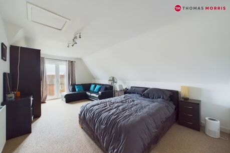 2 bedroom  flat for sale