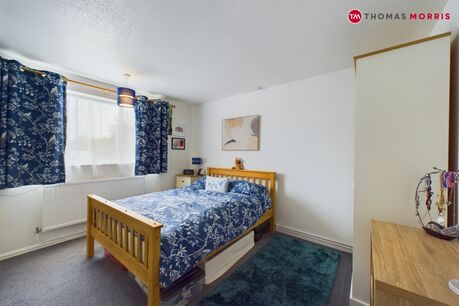 2 bedroom  flat for sale