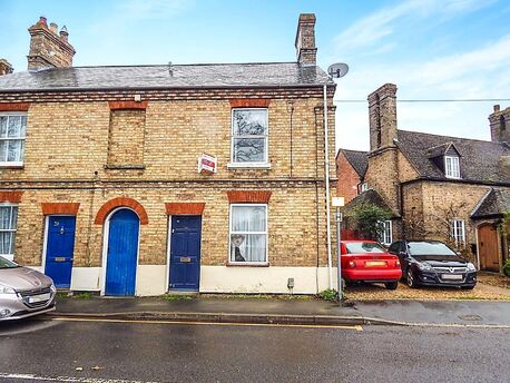 2 bedroom end terraced house to rent, Available unfurnished from 01/02/2025