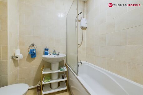 1 bedroom  flat for sale