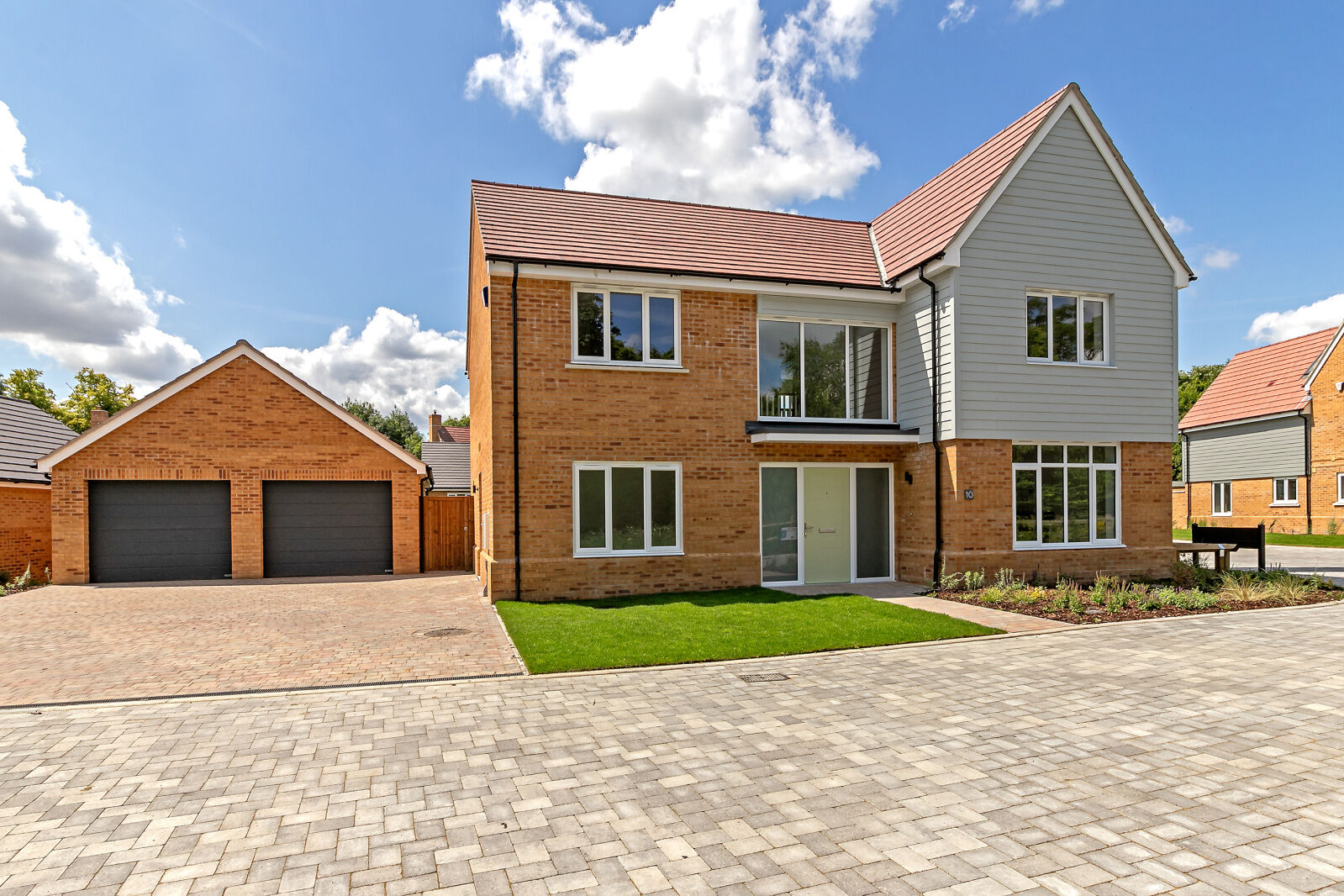 4 bedroom detached house for sale Meadow Croft, Royston, SG8, main image