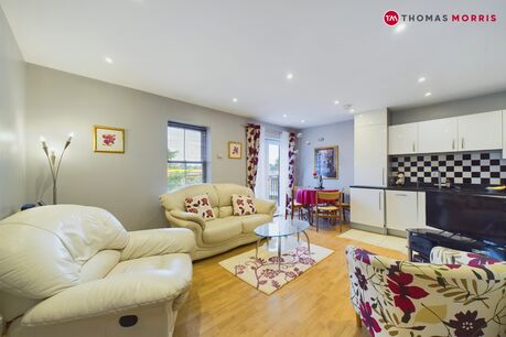 2 bedroom  flat for sale