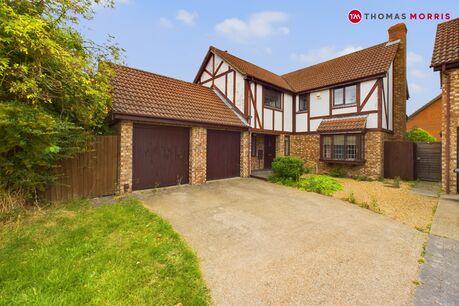 5 bedroom detached house for sale