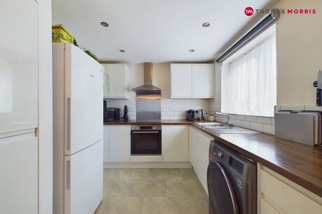 2 bedroom  flat for sale