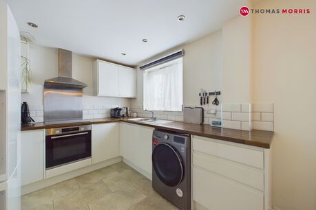 2 bedroom  flat for sale