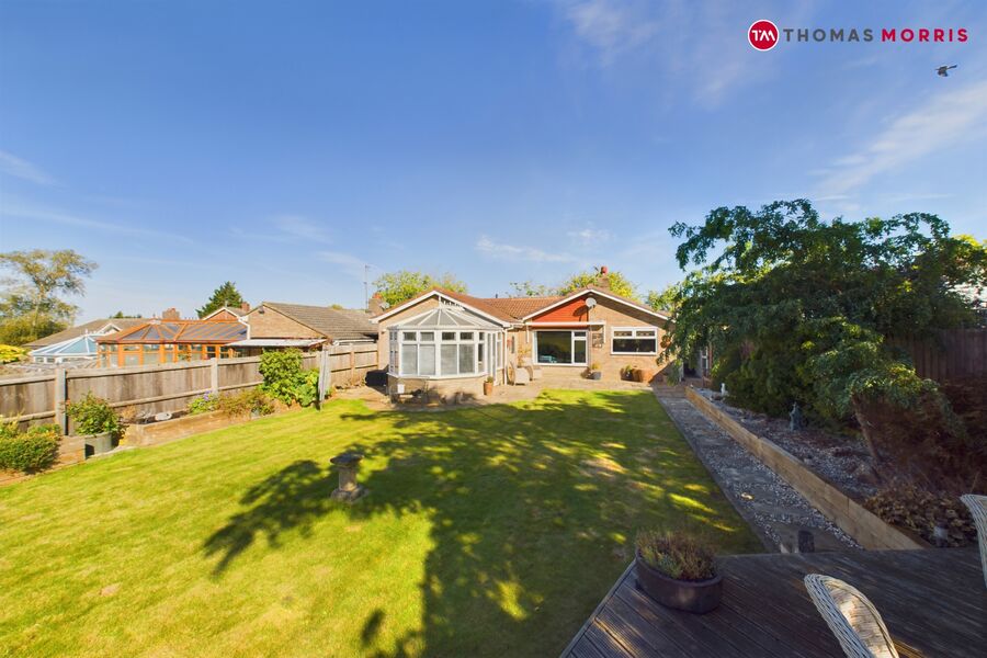 4 bedroom detached bungalow for sale