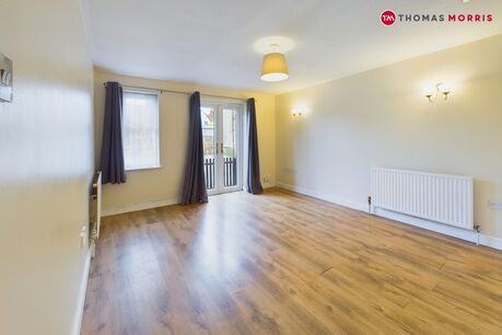 2 bedroom  flat for sale