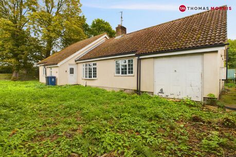 3 bedroom detached bungalow for sale