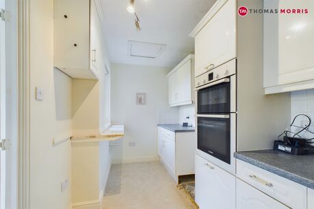 2 bedroom  flat for sale