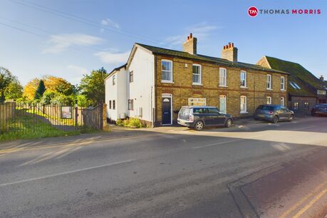 4 bedroom end terraced house for sale