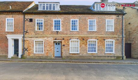 3 bedroom mid terraced flat to rent, Available unfurnished now