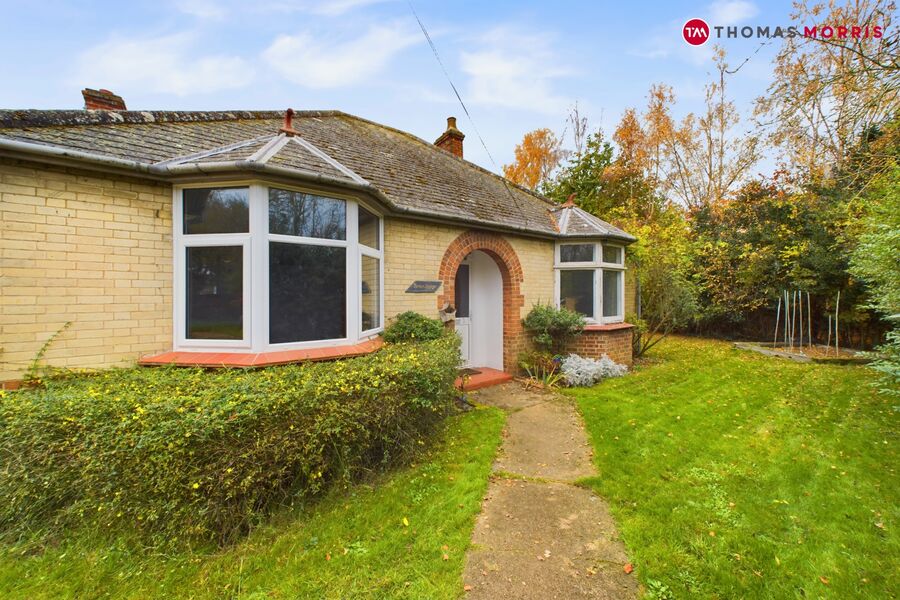 3 bedroom detached bungalow for sale