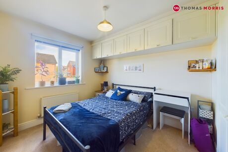 2 bedroom  flat for sale