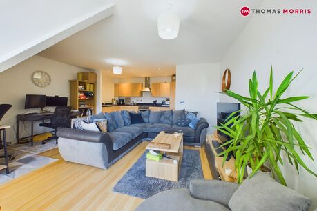 1 bedroom  flat for sale