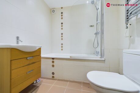 1 bedroom  flat for sale