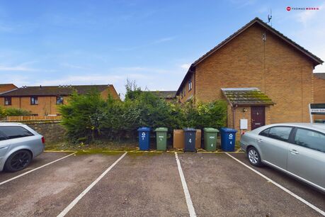 2 bedroom mid terraced house for sale