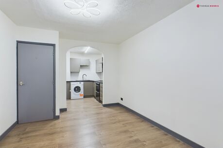 1 bedroom  flat for sale