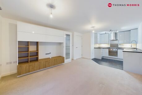 2 bedroom  flat for sale