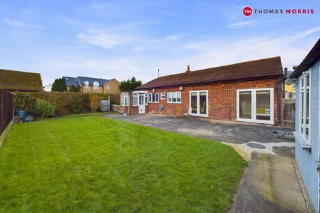 3 bedroom detached bungalow for sale