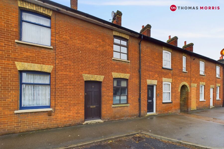 2 bedroom mid terraced house for sale