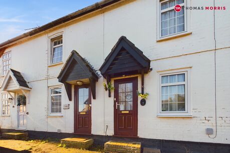 2 bedroom mid terraced house for sale