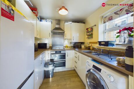 2 bedroom  flat for sale