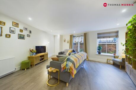 1 bedroom  flat for sale