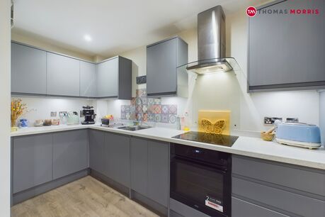 1 bedroom  flat for sale