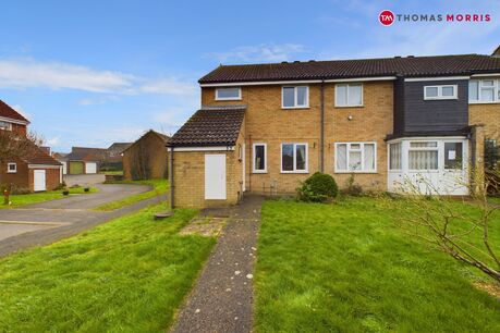 3 bedroom end terraced house for sale