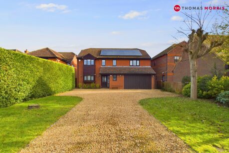 5 bedroom detached house for sale