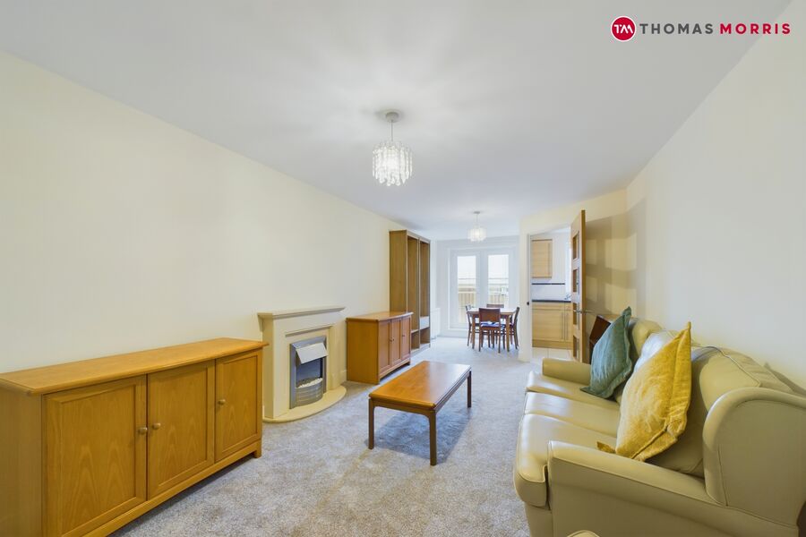 1 bedroom  flat for sale