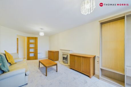 1 bedroom  flat for sale