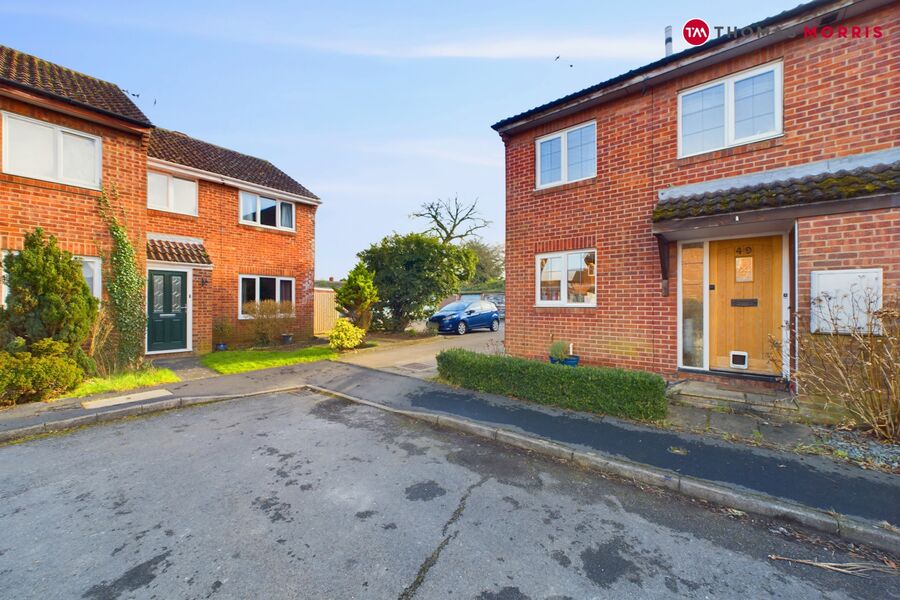 3 bedroom end terraced house for sale