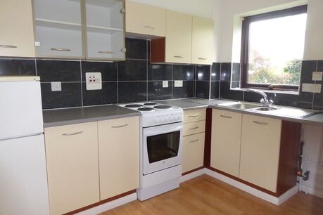 2 bedroom  flat for sale