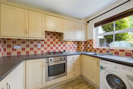 3 bedroom semi detached house to rent, Available from 15/07/2024