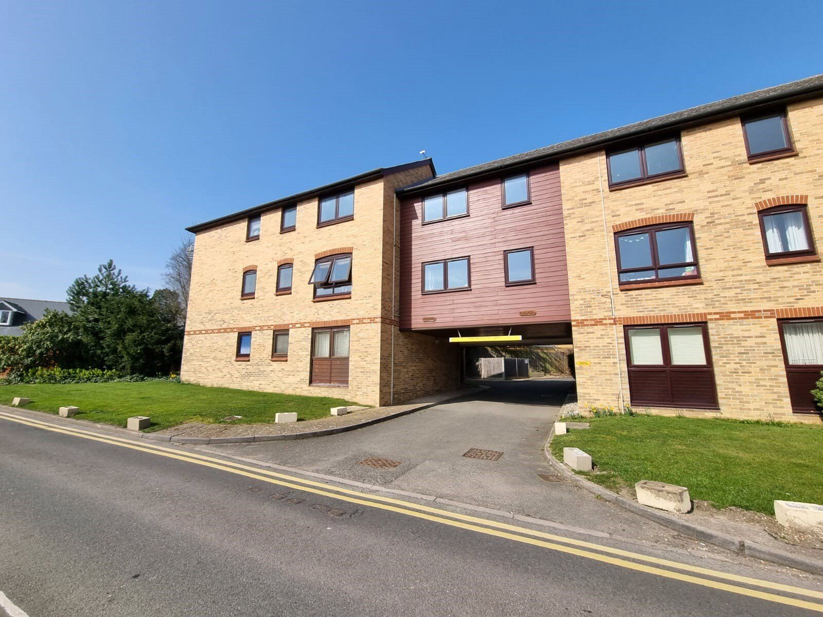 1 bedroom  flat to rent, Available unfurnished from 19/03/2025 Mill Road, Royston, SG8, main image