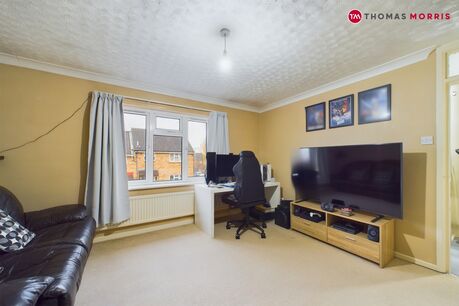 2 bedroom  flat for sale